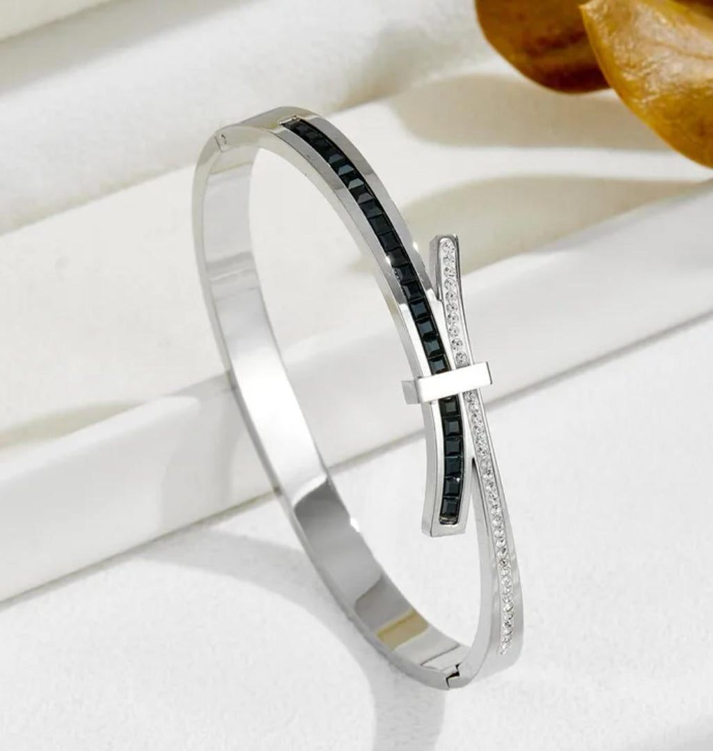 Buckle Bangle - Stainless Steel Bangle for Small to Medium Wrist