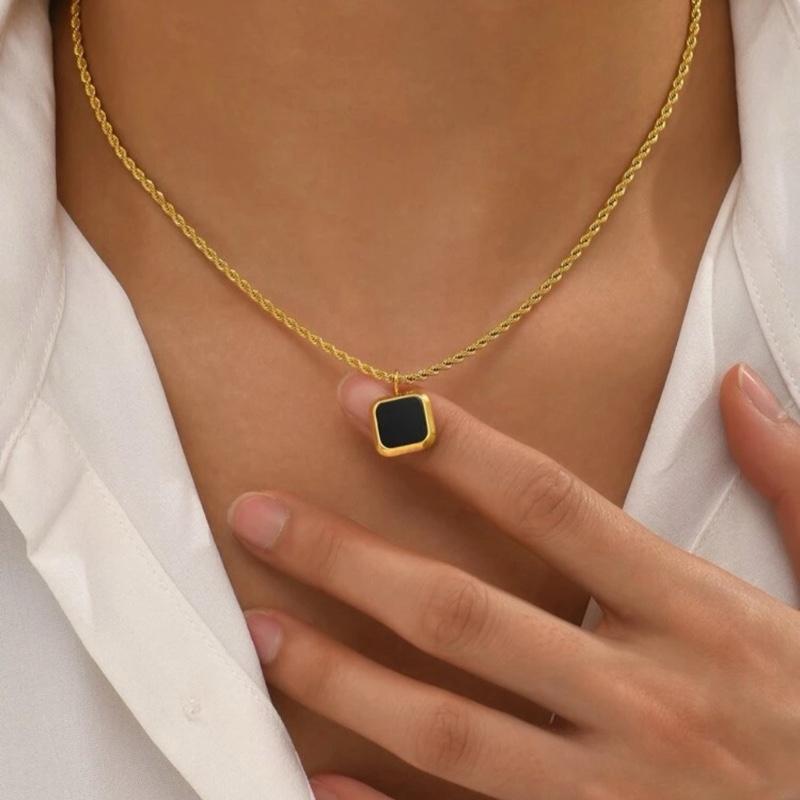 Opium Necklace -18K Gold Plated Stainless Steel Necklace, Suitable For Daily Wear