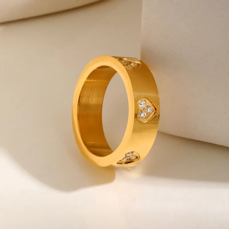 18K Gold-Plated Heart Titanium Ring Crafted from high-quality titanium steel