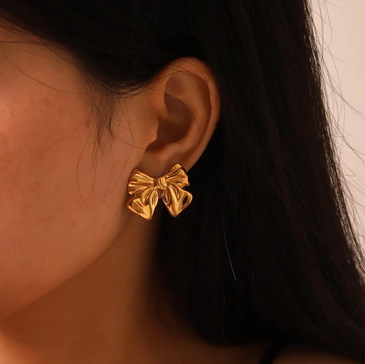 Bow Ear Stud earrings - Stainless steel jewellery in Gold and Silver