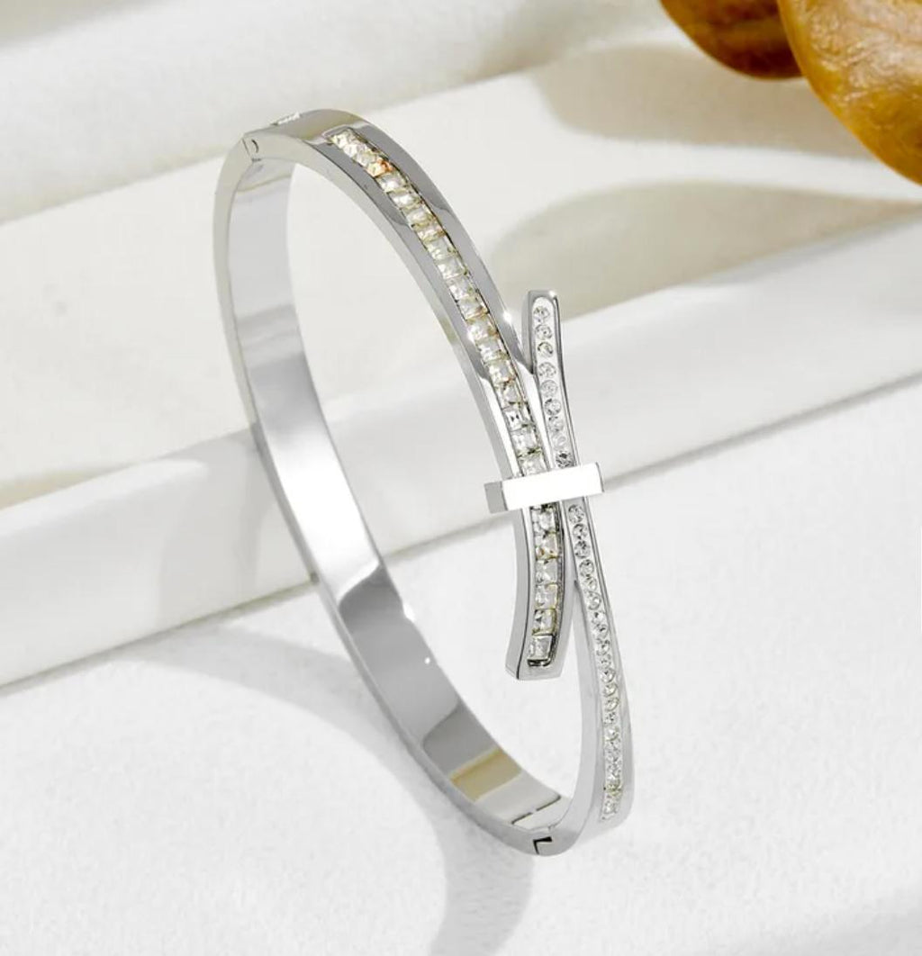 Buckle Bangle - Stainless Steel Bangle for Small to Medium Wrist