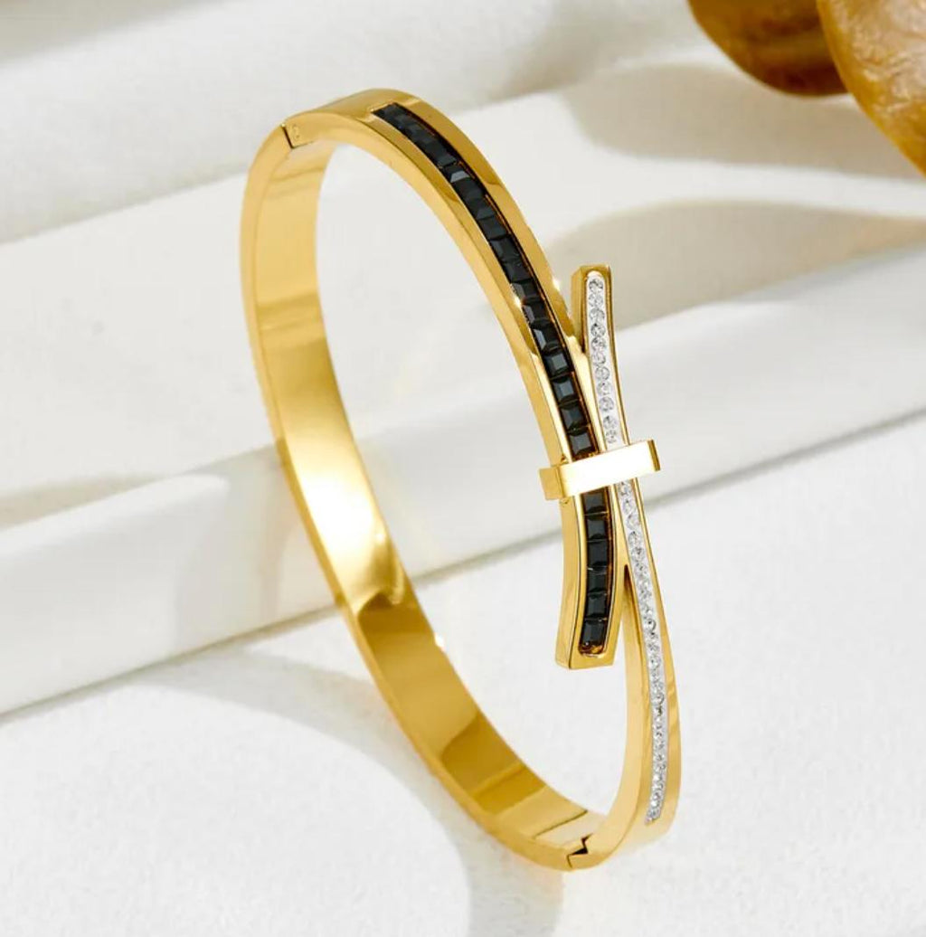 Buckle Bangle - Stainless Steel Bangle for Small to Medium Wrist