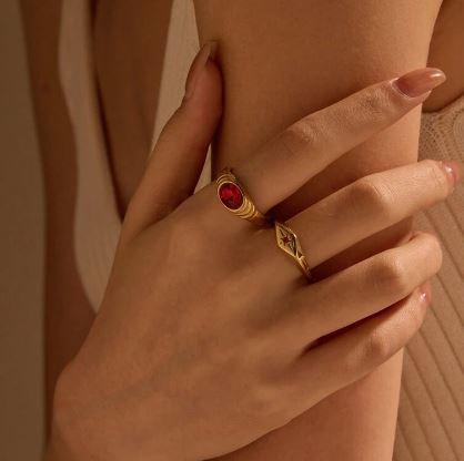 2pcs Stainless Steel Gold Heavy Duty And Oval Red Diamond Set, High-End Heavy Industry Rings For Women, Suitable For Parties, Daily Decorations Or Gifts