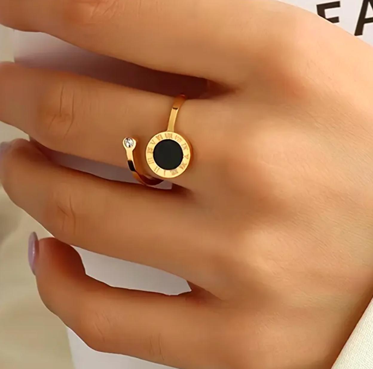 Roma bracelet - 18K Gold Plated Stainless Steel Bracelet and Ring with Roman Numerals - Perfect for Everyday Wear and Festive