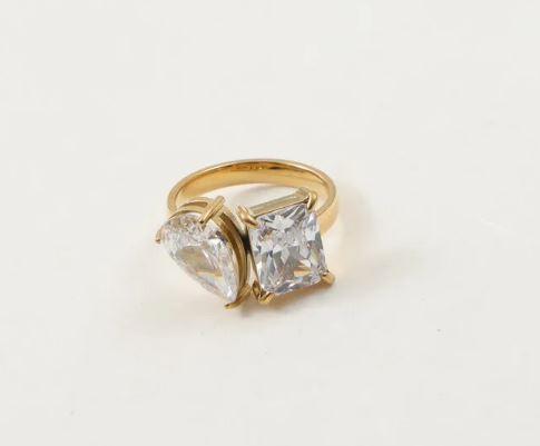 Bella pear Ring - Stainless steel wedding ring