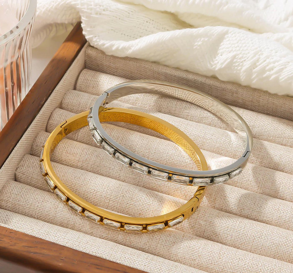 Ari Bangle - Stainless steel 18K gold plated Rhinestones bangle for Smaller to medium wrist