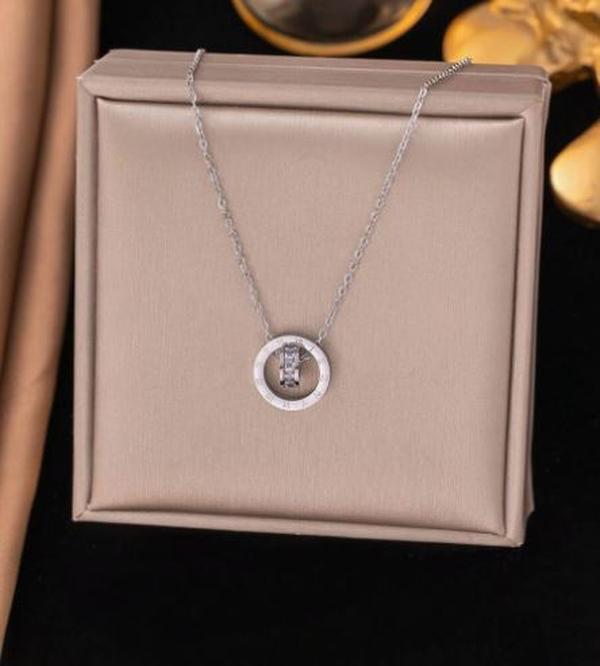 1pc Silver Tone Roman Numeral & Cubic Zirconia Round Circle Pendant Necklace