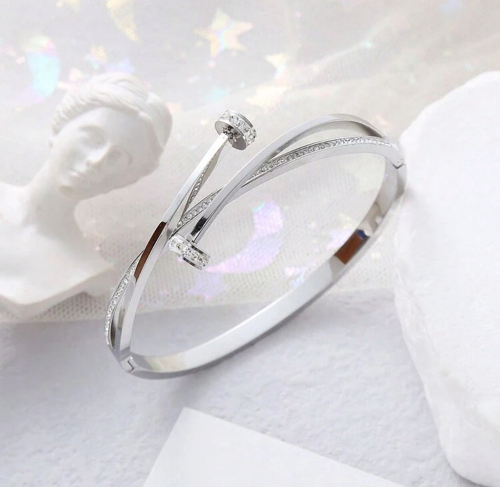 Clearance Bangles in Stainless Steel Gold Plated Women's Classic Style Bangle with Inlay Design for Wedding Party & Street Wear