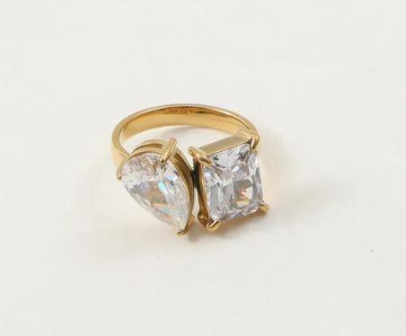 Bella pear Ring - Stainless steel wedding ring