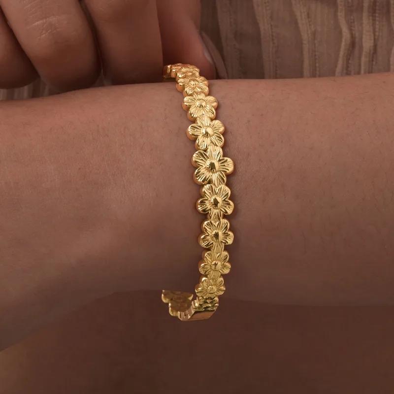 Daisy Bangle - Layered Stainless Steel Bracelet for Women - Hypoallergenic, UV-Plated with Resin Accents