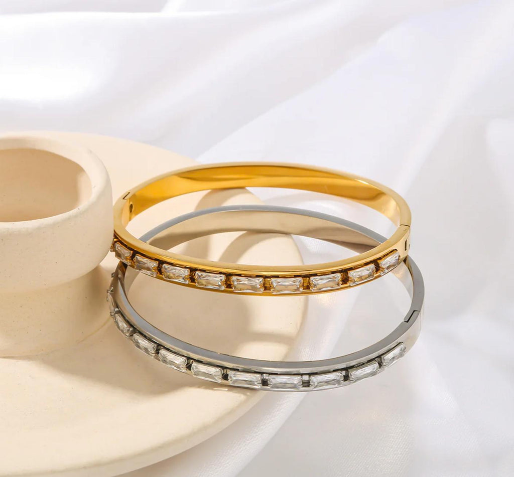 Ari Bangle - Stainless steel 18K gold plated Rhinestones bangle for Smaller to medium wrist