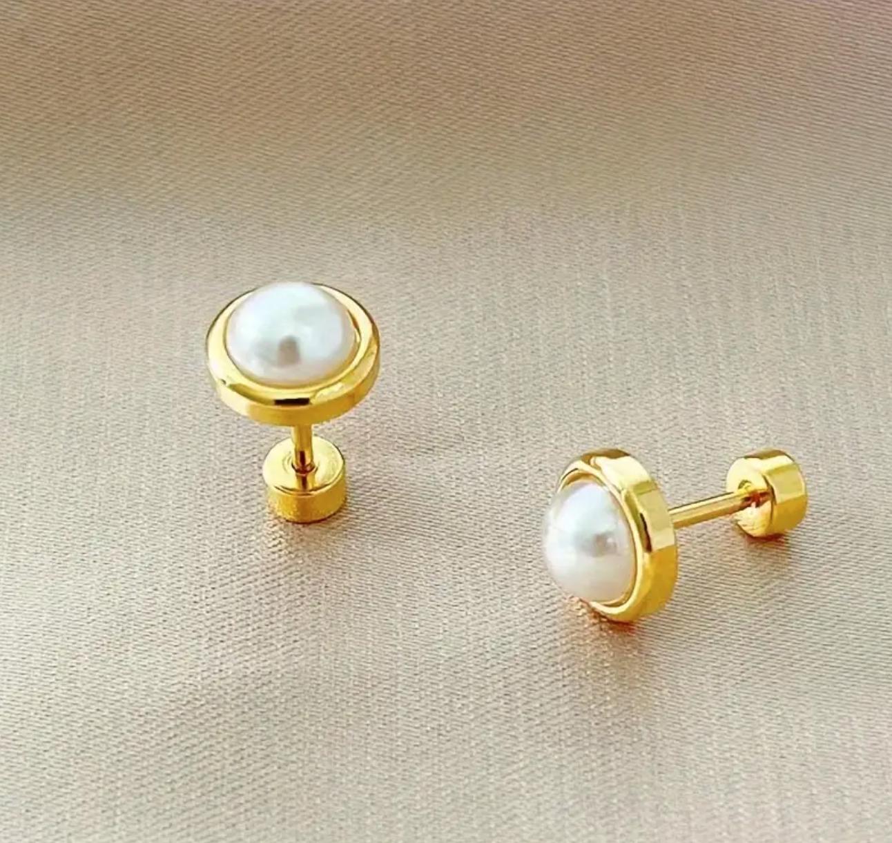 Pearl Studs - Stainless Steel Imitation Pearl Stud Earrings, Comfortable Flat Back Ear Clog for Sleeping Swimming Can Be Worn Without Taking Off