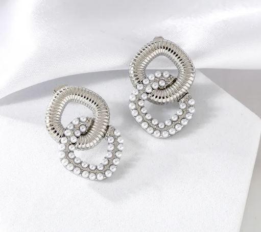 1 Pair Casual Elegant Vintage Style Ring Inlay 304 Stainless Steel Artificial Pearls 18K Gold Plated Ear Studs