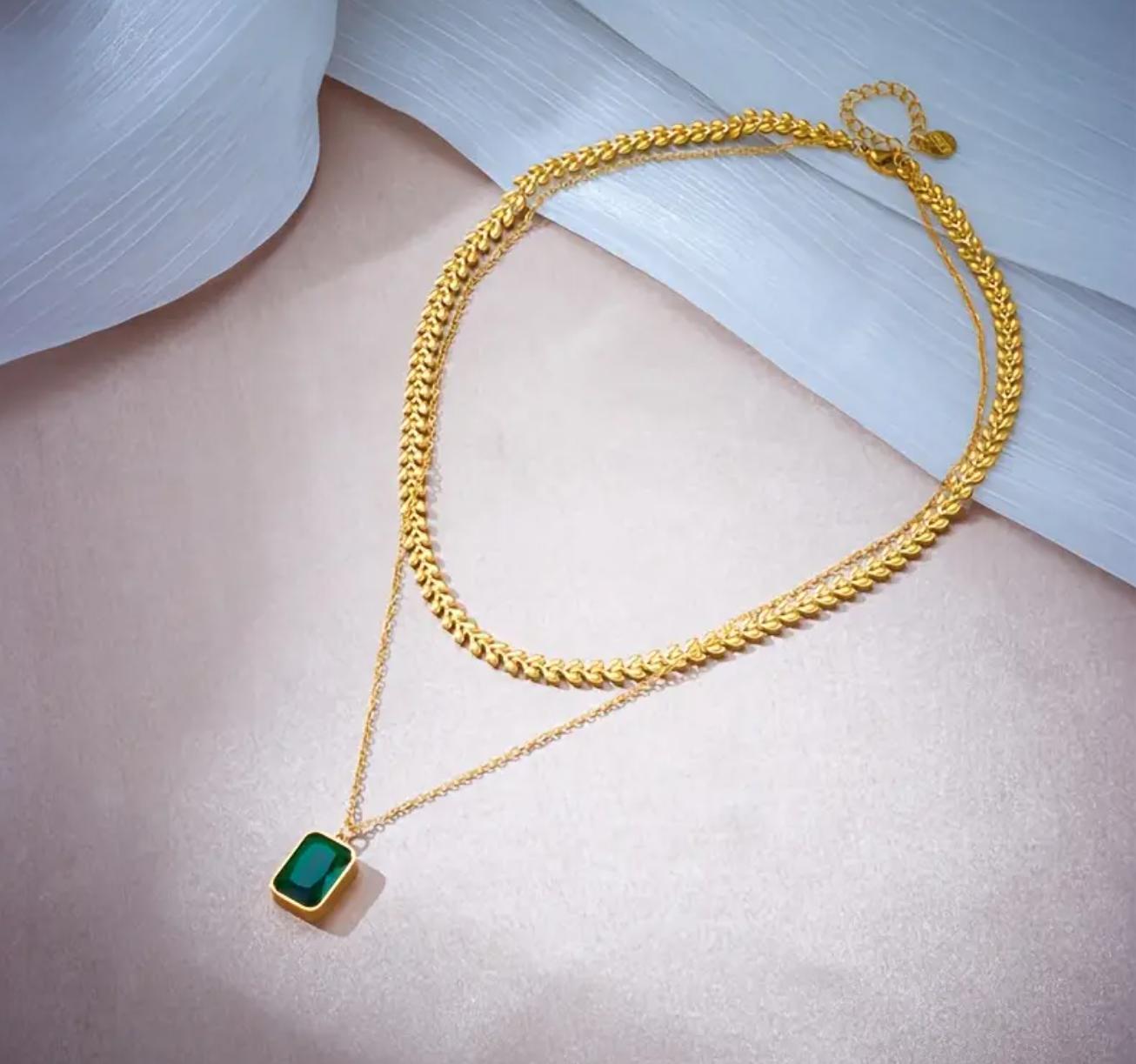Wena Necklace - Multi-Layer Golden Necklace with Retro Green Cubic Zirconia Pendant - Boho Chic Stainless Steel Accessory