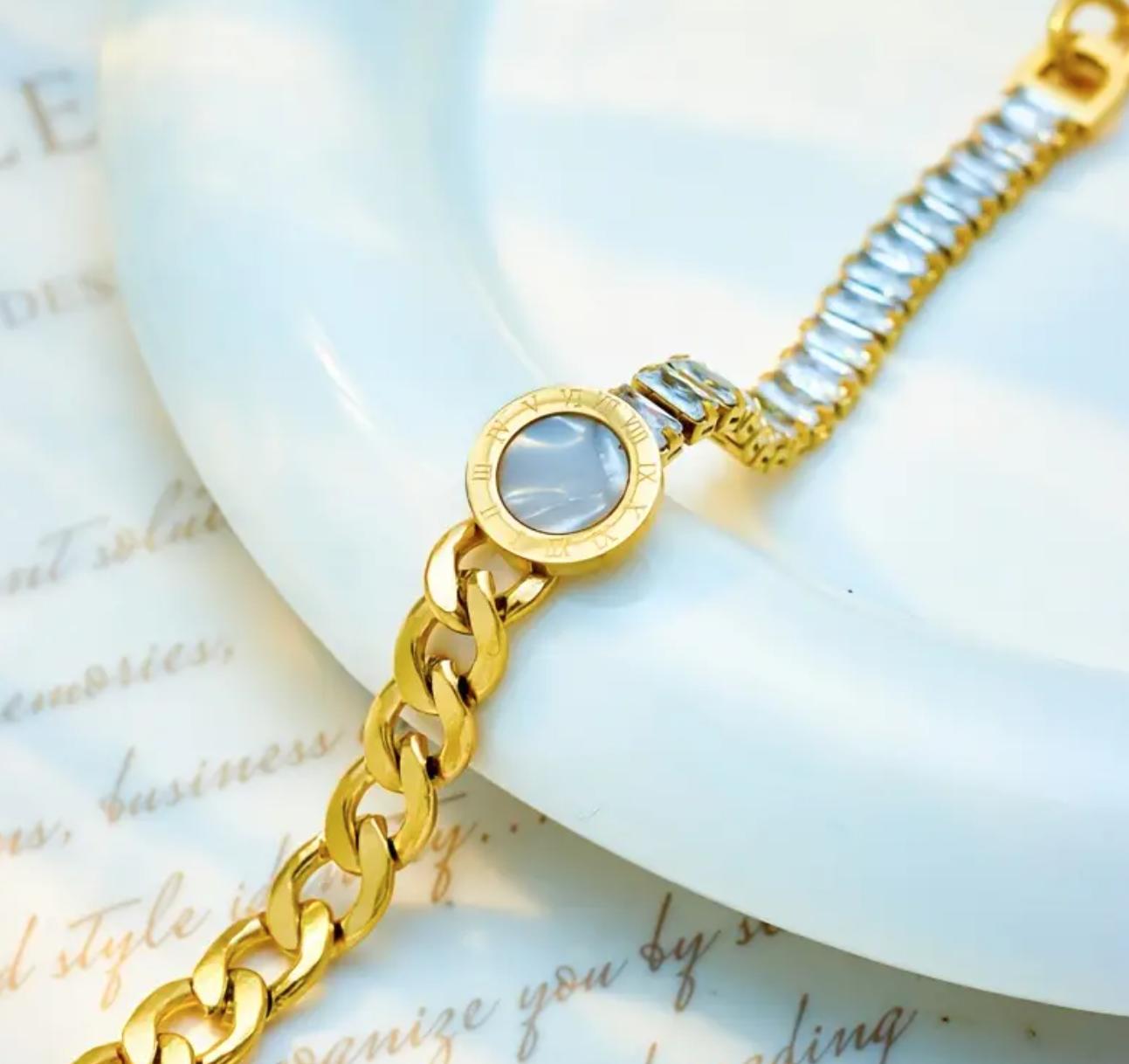 Lara Bracelet - 18K Gold Plated Vintage Simple Stainless Steel Bracelet with Rhinestones, Fashion Niche Circle Charm Chain Bracelet for Daily and Party Accessory