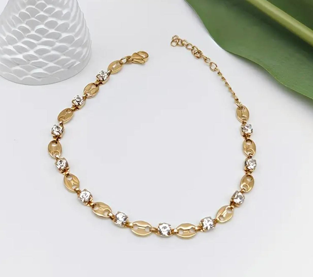 Dia Bean - Oval Coffee Bean Design with Sparkle, Stainless Steel Link Chain for Daily Wear And Gift