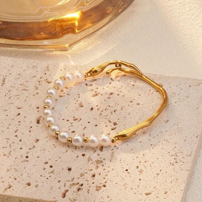 Pearl Bracelet - Golden Stainless Steel Chain with Red Glass Pendant bracelet