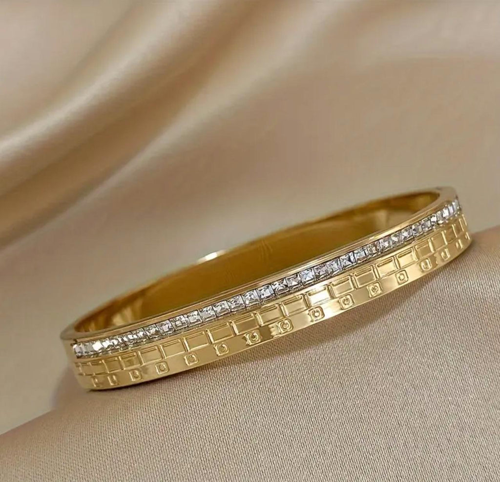 Squarey Bangle - 18K Gold Plated Rhinestone Bracelet,Textured Stainless Steel Bracelet Bangle