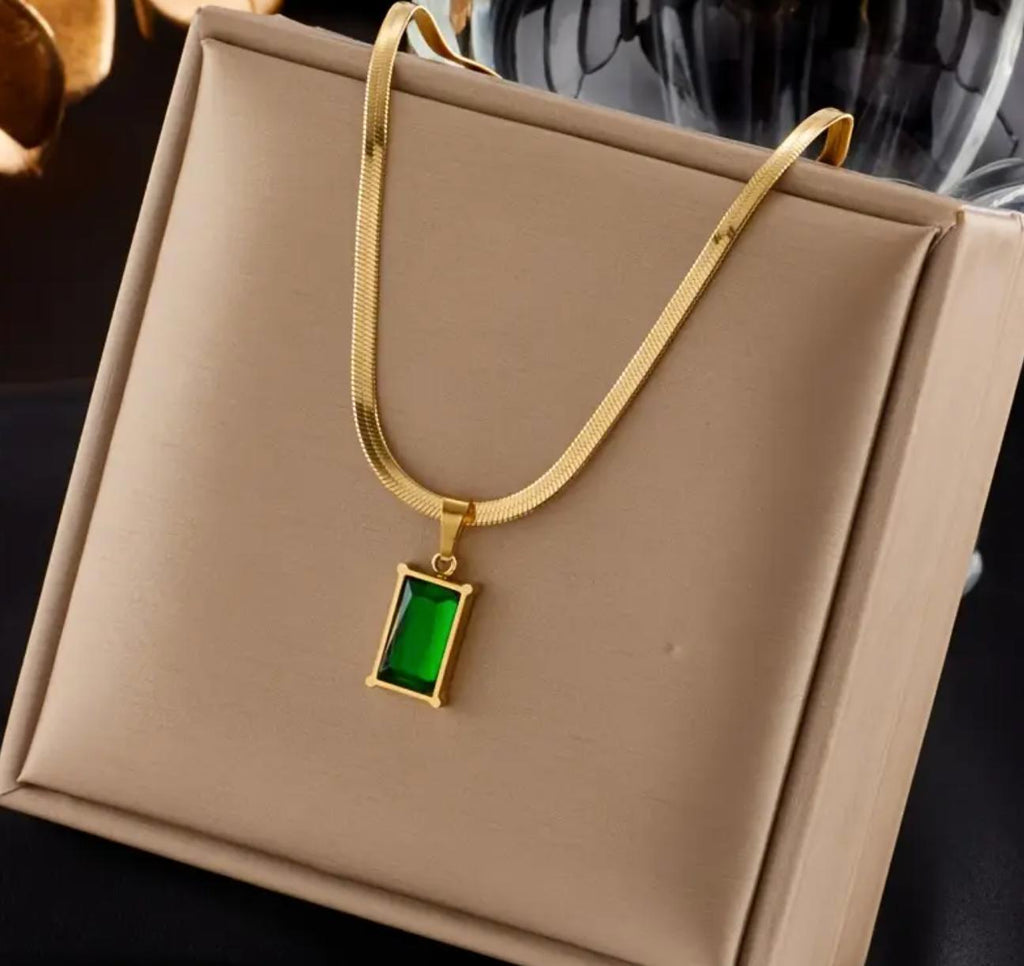 Haya set - Zirconia Snake Bone Necklace Earrings Set Stainless Steel Clavicle Chain Pendant Earrings Jewelry,