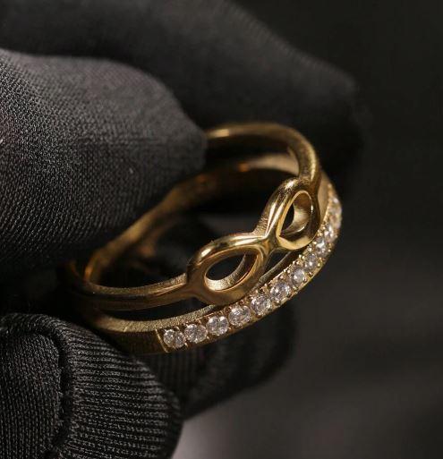Infinite ring - Stainless ring with cubic zirconia