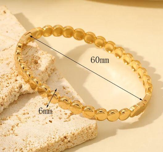Vintage Style Commute Solid Color 304 Stainless Steel 18K Gold Plated Bangle In Bulk
