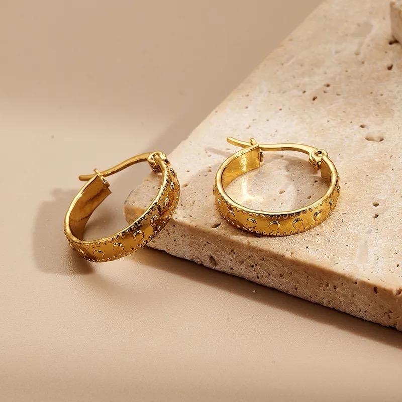 Classic Hoop - Stainless Steel Hoop for Everything Everyday Classic Hoop Made from Stainless Steel Gold-Tone Earrings