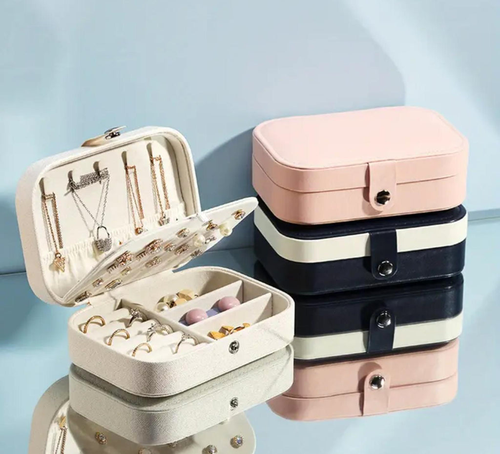 Portable Double Layer Leather Jewelry Storage Box with Secure Lock for Earrings, Necklaces, and Rings Organiser Lightweight